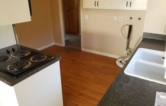 2 beds, 1 bath, 1,050 sqft, $2,950