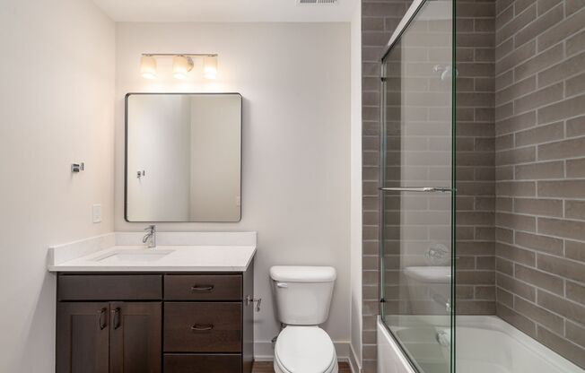 2 beds, 2 baths, $2,084, Unit 875 Michigan Ave Apt. 103