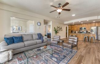 2708 Illinois Dr
