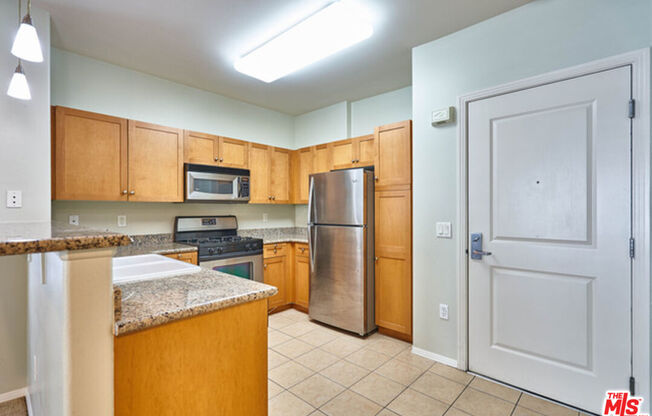 1 bed, 1 bath, 874 sqft, $2,600, Unit 333