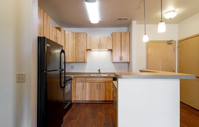 1 bed, 1 bath, 765 sqft, $1,390, Unit 8101-413