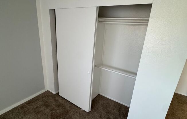 1 bed, 1 bath, 700 sqft, $2,010, Unit 436