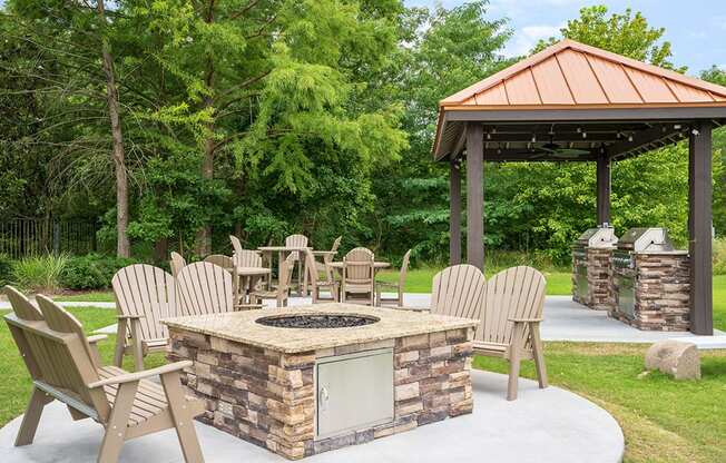 Outdoor Fire Pit and Grilling Area