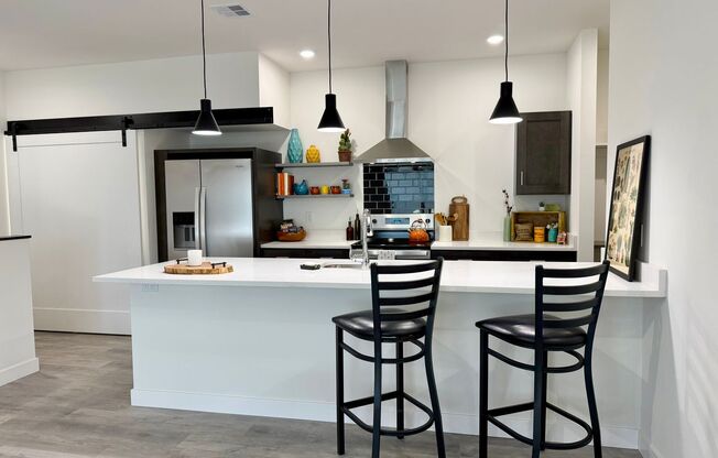 2 beds, 2 baths, 1,027 sqft, $1,680, Unit 123 Boneset Ave. Apt 10