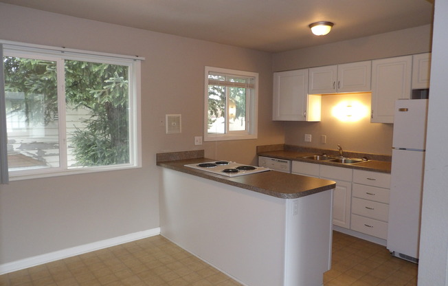 Bella Courtyard MEN5025