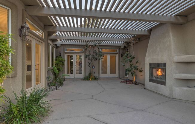 3 beds, 3.5 baths, $5,295