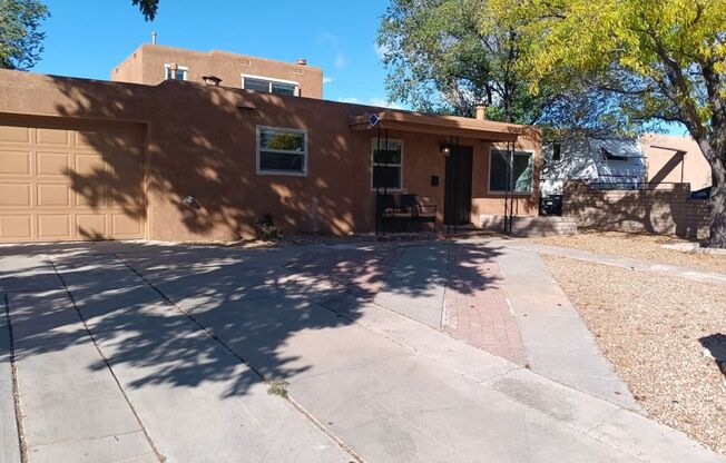 Stunning 4-bedroom 3-bathroom home in Santa Fe! Showings coming soon!