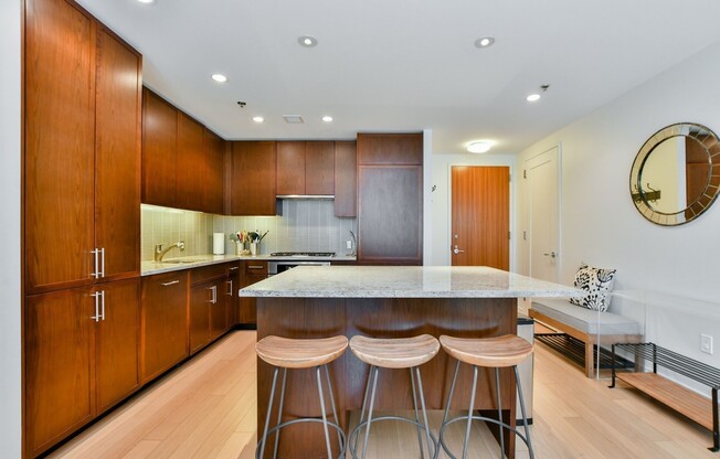 3 beds, 2 baths, 1,478 sqft, $8,700, Unit 601