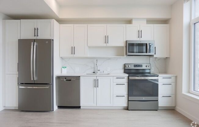 Studio, 1 bath, 599 sqft, $1,650, Unit 302