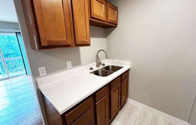 2 beds, 1 bath, 650 sqft, $1,095, Unit 3060-314
