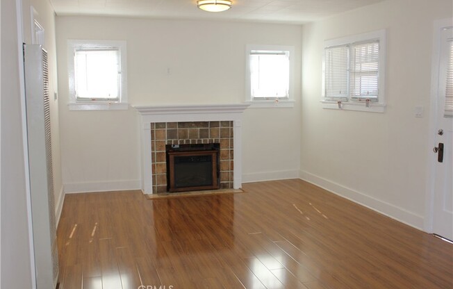 52 N SAN MARINO AVE