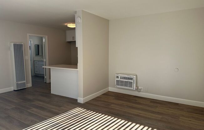 1 bed, 1 bath, 700 sqft, $2,150, Unit 57