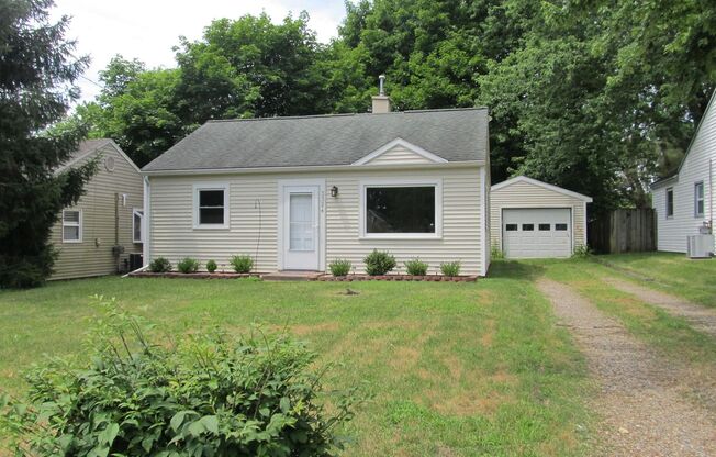 Two Bedroom Ranch in Westnedge Hill