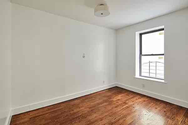 304 Schaefer Street #3R
