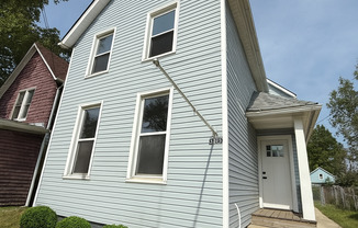 2089 W 41st