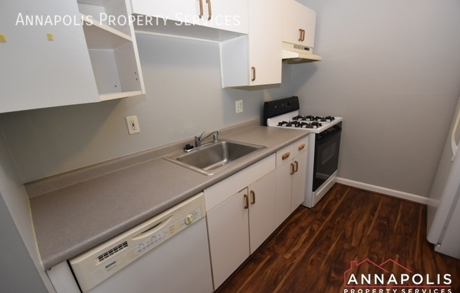 601 Oakland Hills Ct 302
