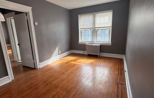 1 bed, 1 bath, $1,050, Unit 305