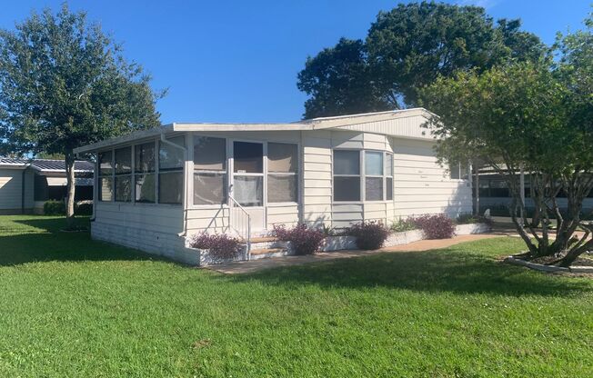 Spacious Mobile Home on Corner Lot - LEASE TO OWN