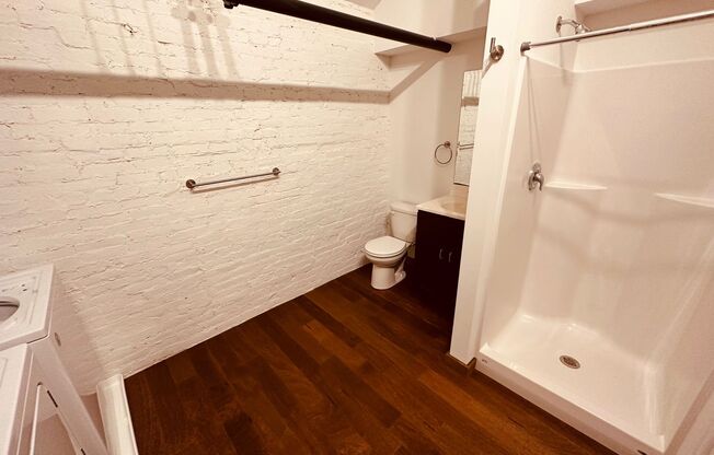 1 bed, 1 bath, 567 sqft, $1,200, Unit Unit 113B