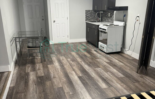 1 bed, 1 bath, $1,495, Unit 3