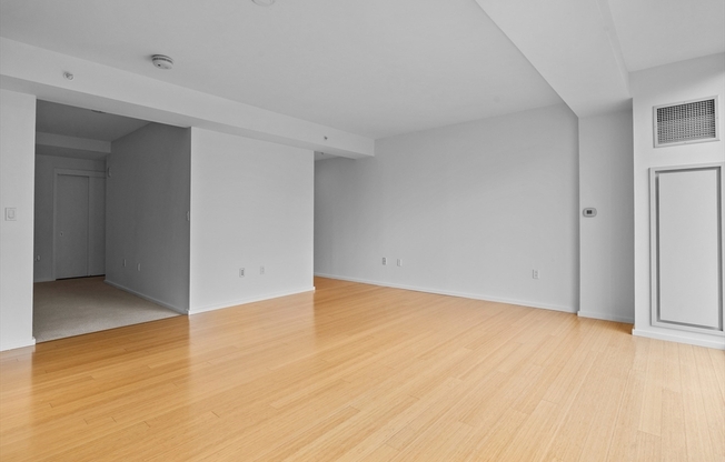 1 bed, 1 bath, 665 sqft, $3,250, Unit 321