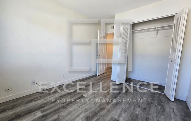 Fully Updated 2/1 Condo Upstairs - Pool, Parking, No neighbors below