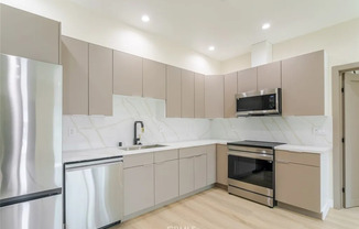 11112 EMELITA ST