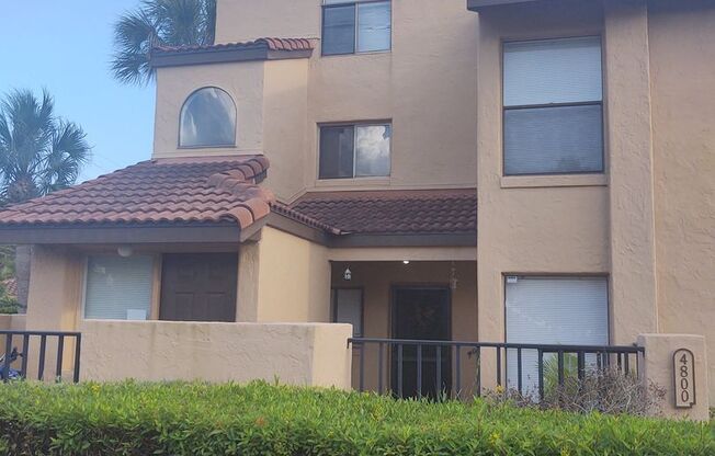 Lovely Condo for rent  ( New Lower Price)