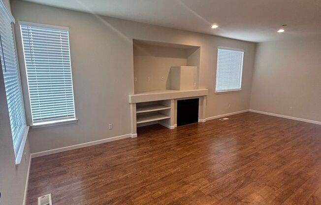 Single level 3 bedroom 2 bathroom home in Windsor's Vintage Greens with new paint and A/C