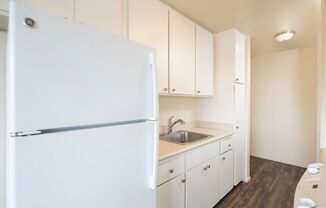 1 bed, 1 bath, 650 sqft, $1,695, Unit 04