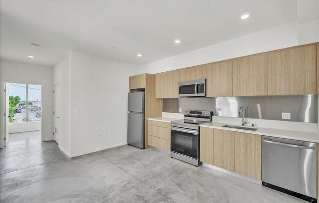 1 bed, 1 bath, 568 sqft, $2,025, Unit 321