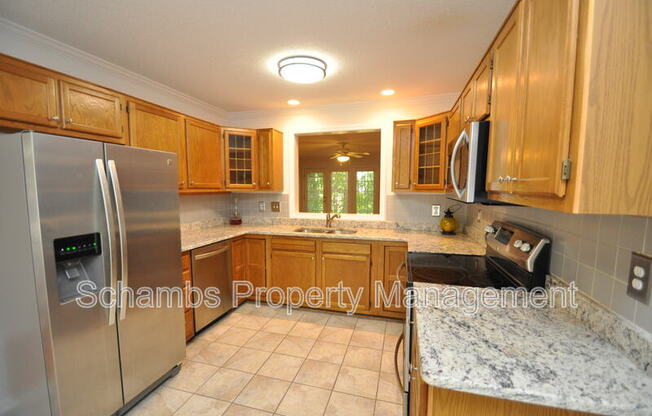 240 BEECHTREE DR