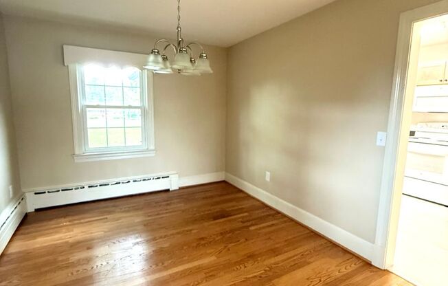 Spacious 3 Bed Duplex in Downtown Fredericksburg
