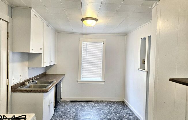 1 bed, 1 bath, $835