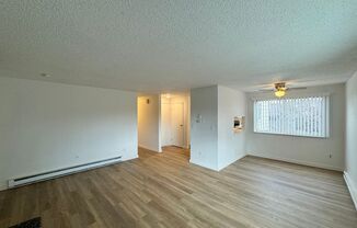 Stunning 2 Bed, 1 Bath w/ Laundry & AC in Lincoln Heights!