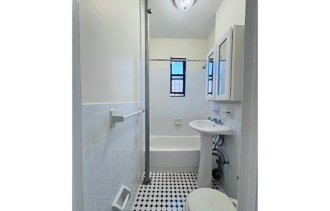 35 47 64 ST