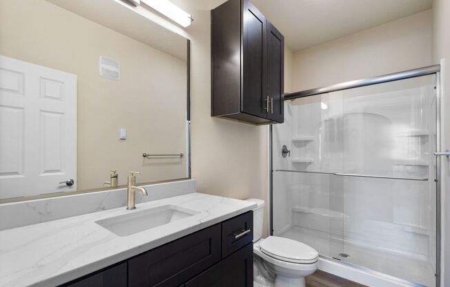 3 beds, 2 baths, 1,511 sqft, $1,995, Unit J-404