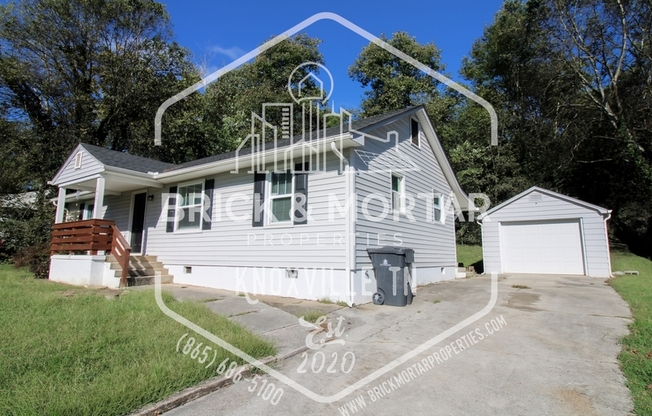 1407 CHARLES DR NE