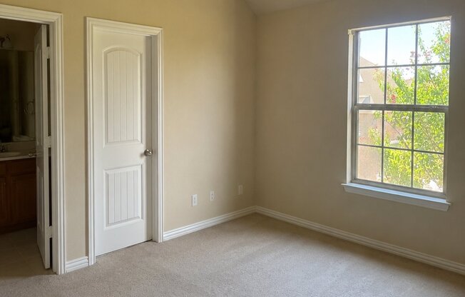 908 HARTMAN DR