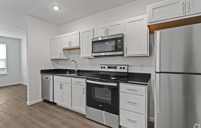 Studio, 1 bath, 700 sqft, $1,200, Unit Apt 312