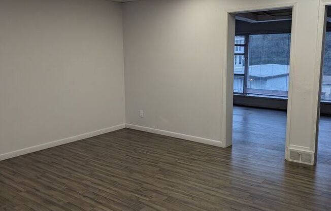 17711 15 AVE NE