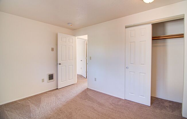#840 SOUTH POINTE APARTMENTS