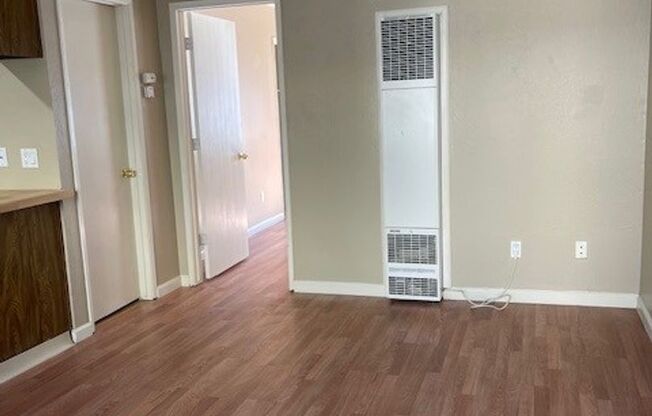 1 bed, 1 bath, 650 sqft, $1,295, Unit 2