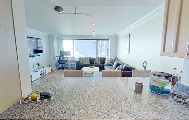 1 bed, 1 bath, 740 sqft, $3,400, Unit 10R