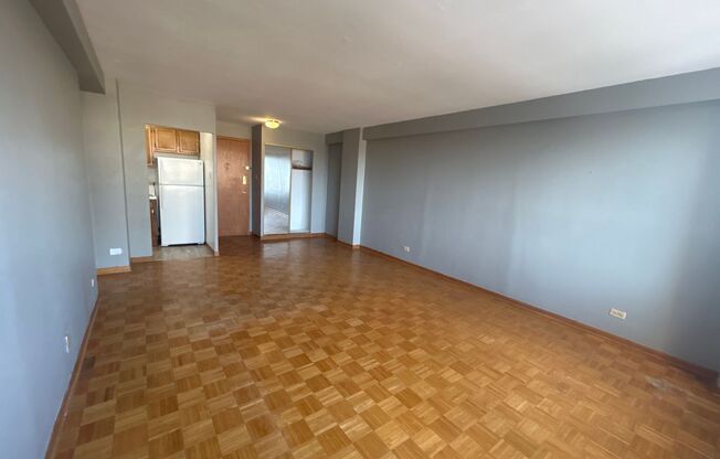 1 bed, 1 bath, 700 sqft, $1,750, Unit 418-1209