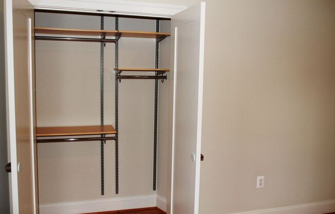 2 beds, 2 baths, 850 sqft, $3,700, Unit 301