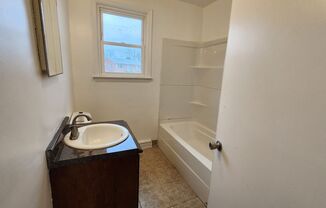 3 beds, 1 bath, $1,395