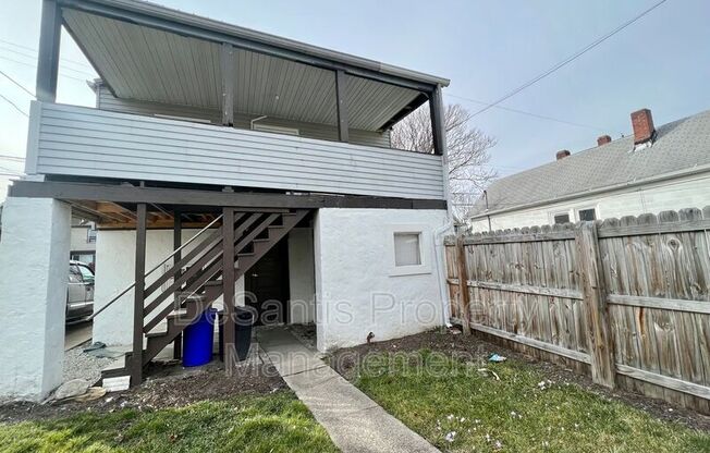1613 4 AVE