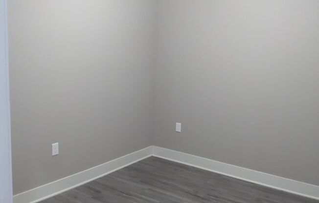 Studio, 1 bath, 497 sqft, $957, Unit 5710-2B NE 80th Ter