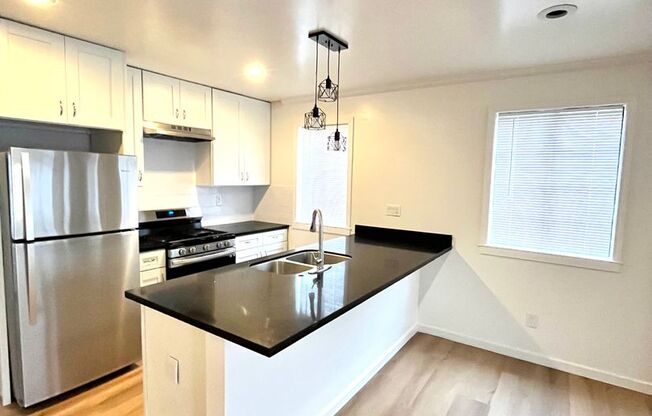 Charming 4 Bedroom Home Located in Lomita Park Neighborhood